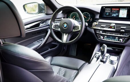 BMW 5 серия, 2019 год, 4 770 000 рублей, 8 фотография