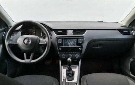 Skoda Octavia, 2018 год, 1 970 000 рублей, 9 фотография