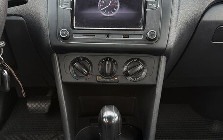 Volkswagen Polo VI (EU Market), 2017 год, 815 000 рублей, 17 фотография