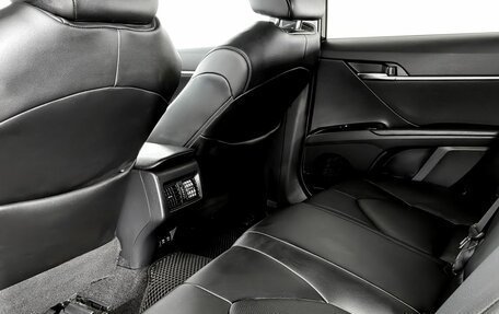 Toyota Camry, 2018 год, 2 299 000 рублей, 17 фотография