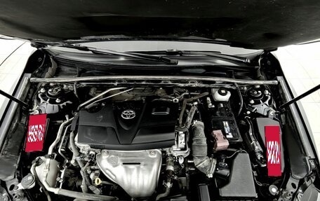 Toyota Camry, 2018 год, 2 299 000 рублей, 11 фотография