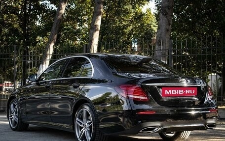 Mercedes-Benz E-Класс, 2019 год, 3 095 000 рублей, 9 фотография