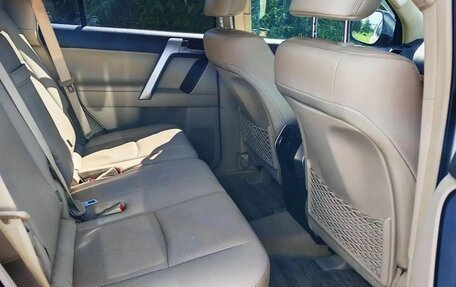 Toyota Land Cruiser Prado 150 рестайлинг 2, 2019 год, 3 995 000 рублей, 9 фотография