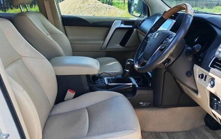 Toyota Land Cruiser Prado 150 рестайлинг 2, 2019 год, 3 995 000 рублей, 6 фотография