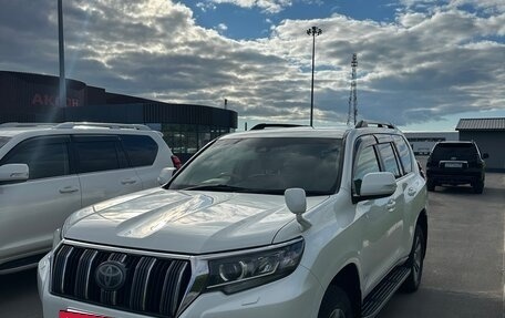 Toyota Land Cruiser Prado 150 рестайлинг 2, 2019 год, 3 995 000 рублей, 2 фотография