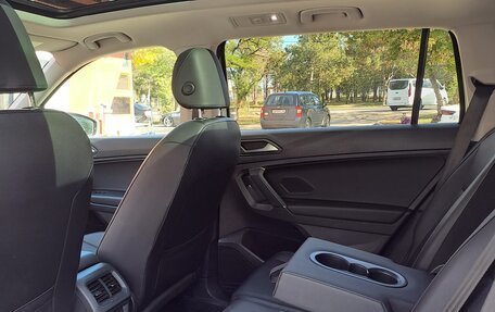 Volkswagen Tiguan II, 2020 год, 2 960 000 рублей, 10 фотография
