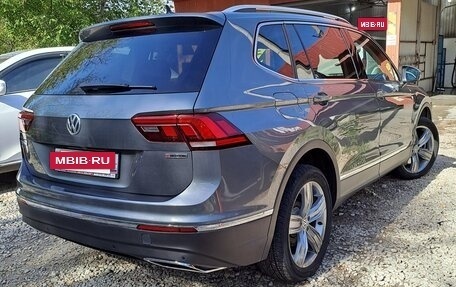 Volkswagen Tiguan II, 2020 год, 2 960 000 рублей, 3 фотография