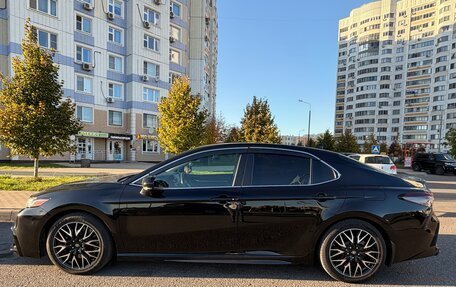 Toyota Camry, 2021 год, 2 950 000 рублей, 3 фотография