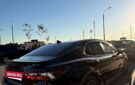Toyota Camry, 2021 год, 2 950 000 рублей, 6 фотография