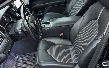 Toyota Camry, 2021 год, 2 950 000 рублей, 18 фотография