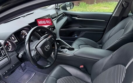 Toyota Camry, 2021 год, 2 950 000 рублей, 19 фотография