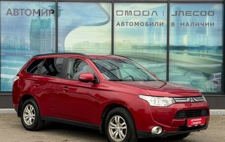 Mitsubishi Outlander III рестайлинг 3, 2013 год, 1 175 000 рублей, 3 фотография