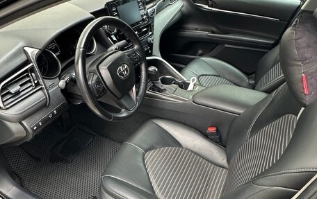 Toyota Camry, 2021 год, 2 950 000 рублей, 24 фотография