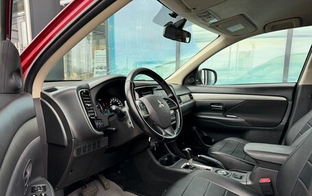 Mitsubishi Outlander III рестайлинг 3, 2013 год, 1 175 000 рублей, 10 фотография