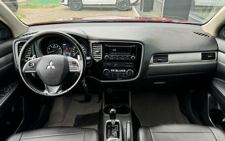 Mitsubishi Outlander III рестайлинг 3, 2013 год, 1 175 000 рублей, 13 фотография
