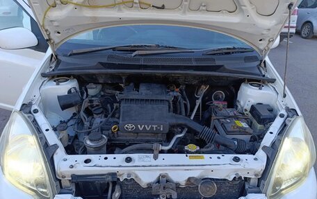 Toyota Vitz, 2004 год, 267 000 рублей, 12 фотография