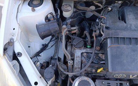 Toyota Vitz, 2004 год, 267 000 рублей, 9 фотография
