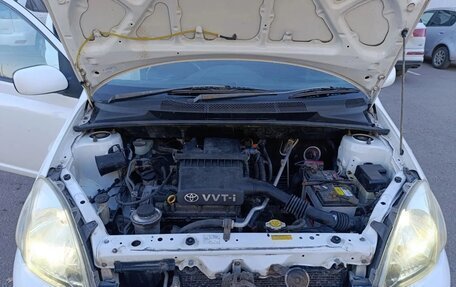 Toyota Vitz, 2004 год, 267 000 рублей, 6 фотография
