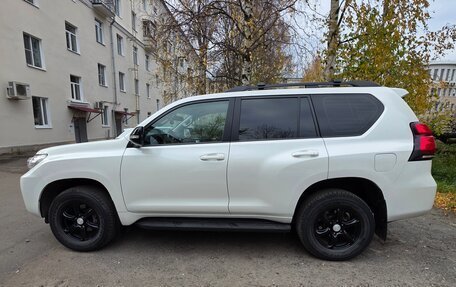 Toyota Land Cruiser Prado 150 рестайлинг 2, 2018 год, 4 800 000 рублей, 4 фотография