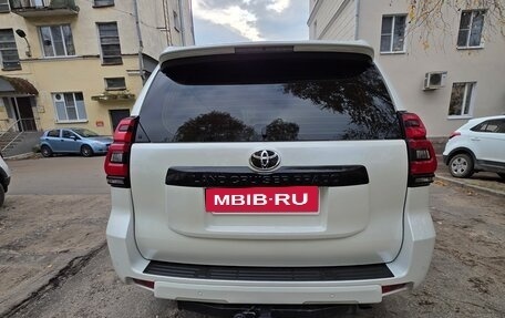 Toyota Land Cruiser Prado 150 рестайлинг 2, 2018 год, 4 800 000 рублей, 3 фотография