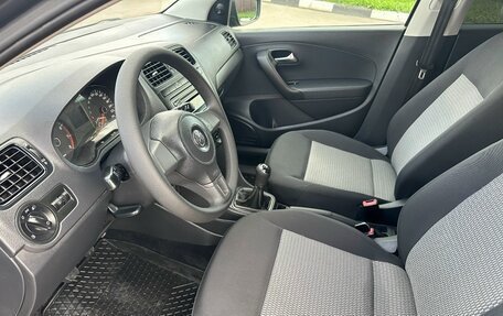 Volkswagen Polo VI (EU Market), 2013 год, 895 000 рублей, 25 фотография