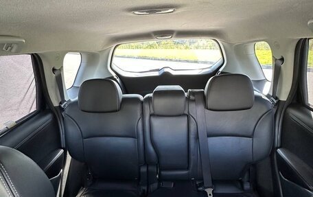 Mitsubishi Outlander III рестайлинг 3, 2010 год, 1 300 000 рублей, 15 фотография