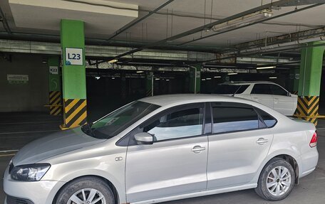 Volkswagen Polo VI (EU Market), 2015 год, 800 000 рублей, 3 фотография