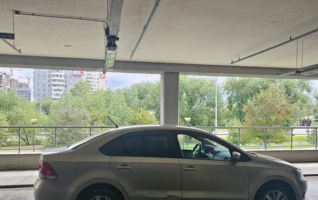 Volkswagen Polo VI (EU Market), 2015 год, 800 000 рублей, 5 фотография