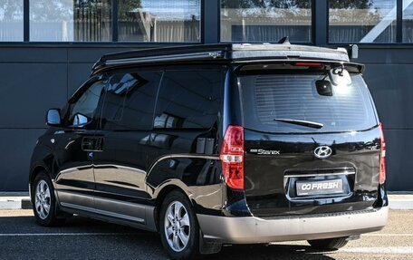 Hyundai Grand Starex Grand Starex I рестайлинг 2, 2018 год, 4 799 000 рублей, 2 фотография