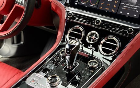 Bentley Continental GT III, 2019 год, 14 250 000 рублей, 18 фотография