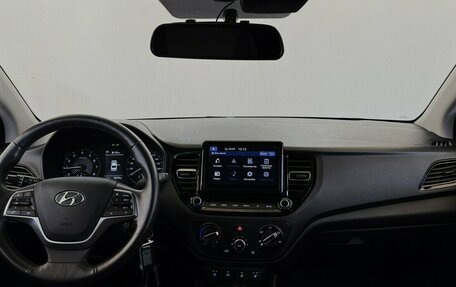 Hyundai Solaris II рестайлинг, 2021 год, 1 675 000 рублей, 5 фотография
