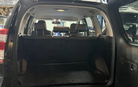 Toyota Land Cruiser Prado 150 рестайлинг 2, 2017 год, 3 500 000 рублей, 9 фотография