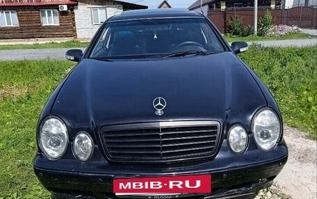 Mercedes-Benz CLK-Класс, 2000 год, 500 000 рублей, 1 фотография