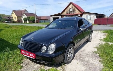 Mercedes-Benz CLK-Класс, 2000 год, 500 000 рублей, 2 фотография