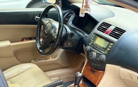 Honda Accord VII рестайлинг, 2006 год, 770 000 рублей, 18 фотография