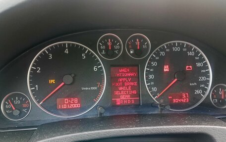 Audi A6, 2003 год, 490 000 рублей, 11 фотография
