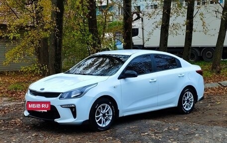 KIA Rio IV, 2017 год, 1 290 000 рублей, 6 фотография