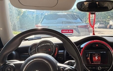 MINI Hatch, 2019 год, 1 750 000 рублей, 17 фотография