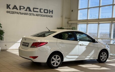 Hyundai Solaris II рестайлинг, 2015 год, 799 000 рублей, 2 фотография
