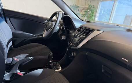 Hyundai Solaris II рестайлинг, 2015 год, 799 000 рублей, 9 фотография