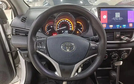 Toyota Yaris XP150 рестайлинг, 2022 год, 1 059 000 рублей, 5 фотография