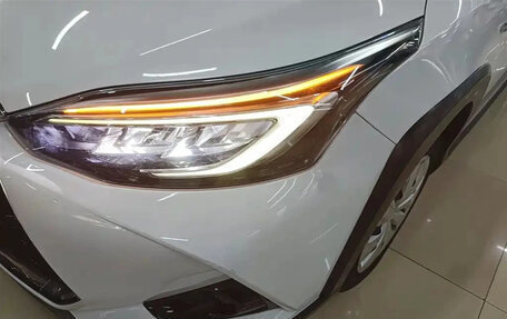 Toyota Yaris XP150 рестайлинг, 2022 год, 1 059 000 рублей, 2 фотография