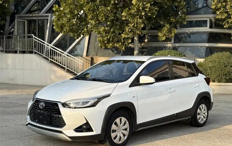 Toyota Yaris XP150 рестайлинг, 2022 год, 1 059 000 рублей, 1 фотография