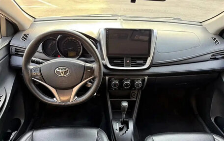 Toyota Yaris XP150 рестайлинг, 2022 год, 1 059 000 рублей, 18 фотография