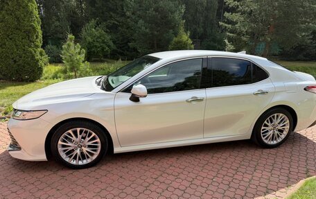 Toyota Camry, 2018 год, 3 999 999 рублей, 2 фотография