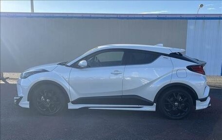 Toyota C-HR I рестайлинг, 2019 год, 1 370 001 рублей, 2 фотография