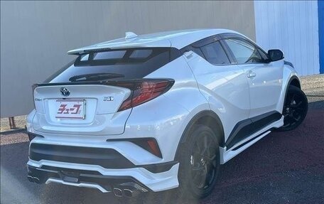Toyota C-HR I рестайлинг, 2019 год, 1 370 001 рублей, 5 фотография
