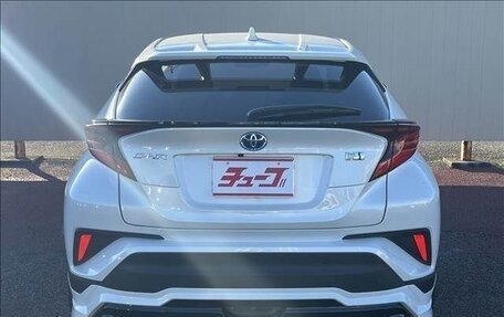 Toyota C-HR I рестайлинг, 2019 год, 1 370 001 рублей, 4 фотография