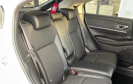Honda Vezel, 2023 год, 1 870 000 рублей, 17 фотография