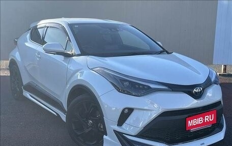 Toyota C-HR I рестайлинг, 2019 год, 1 370 001 рублей, 7 фотография